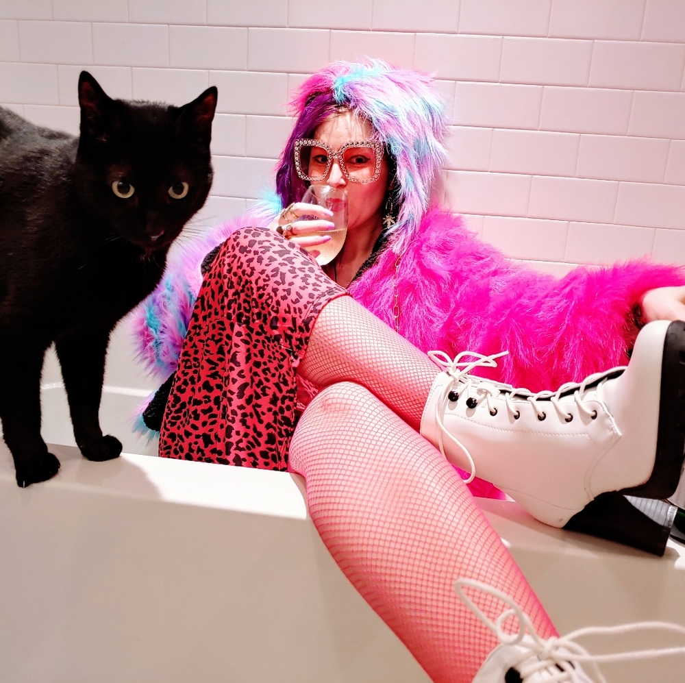 Meet your Posher, Kelly